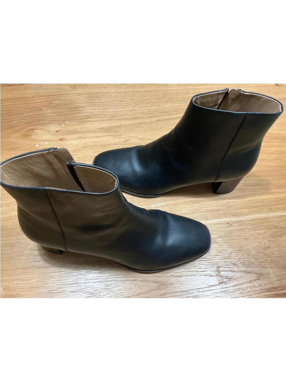 Via Spiga Black Leather Ankle Booties